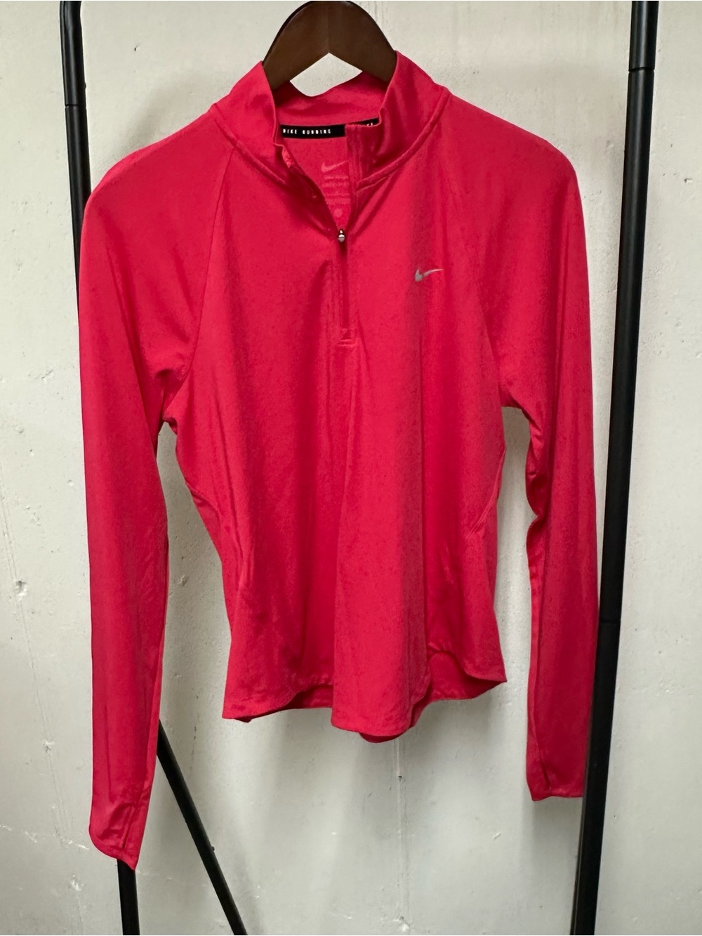 Nike Women's Pink Long-Sleeve Half-Zip Performance Top 🛵